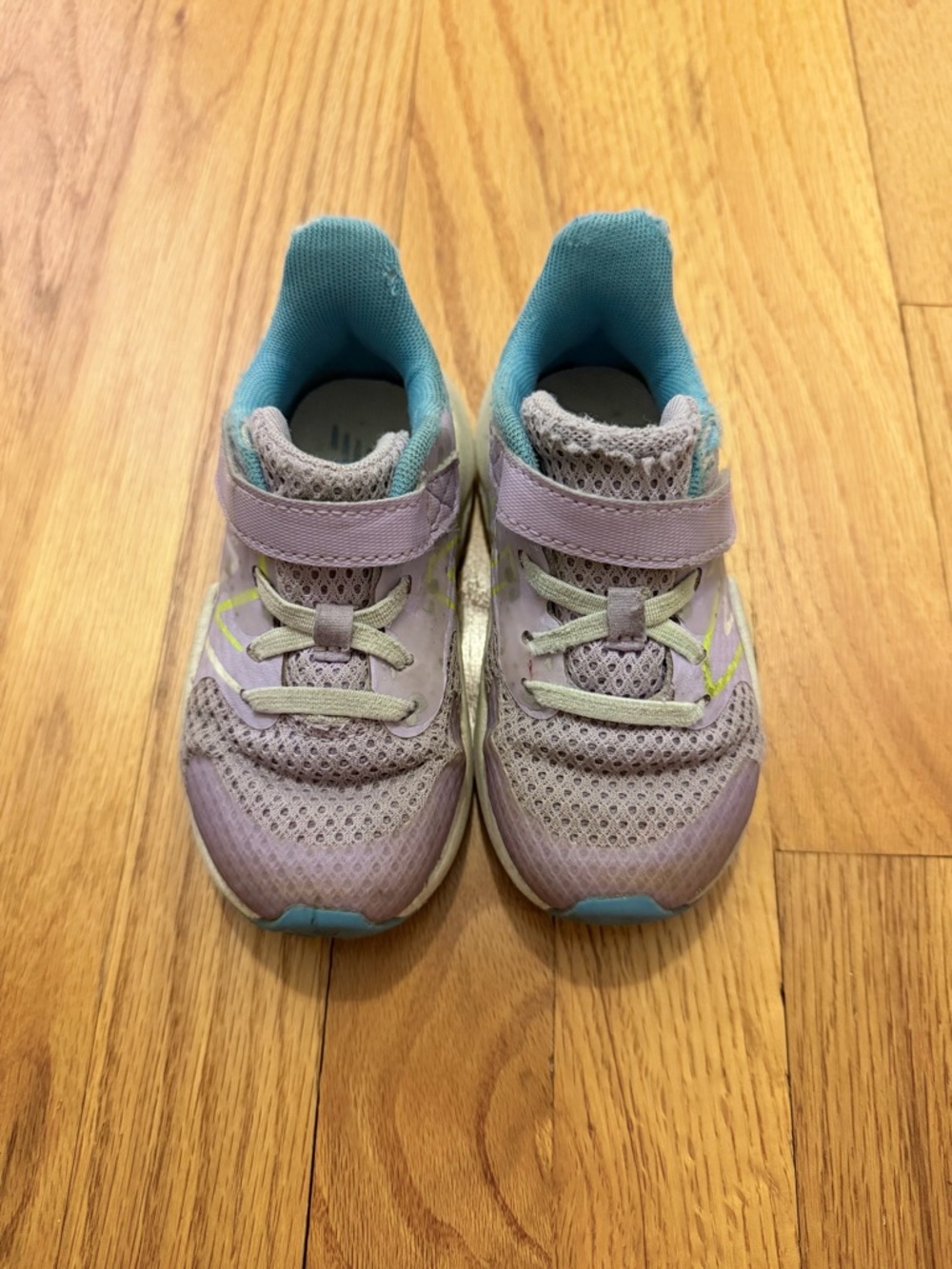 New Balance Toddler Girl Lavender Sneakers with Teal Lining (Size 8)